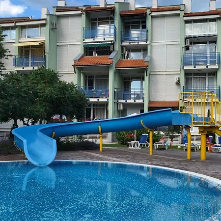 до плажа в * Sunny Beach