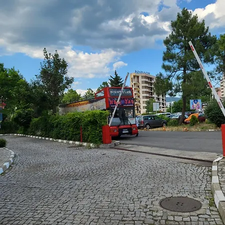 Apartament до плажа в *